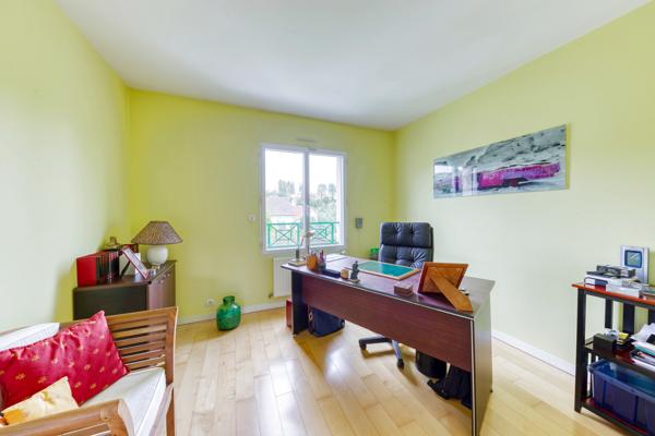 Igny (91430) MAISON 186m2 - 5 CHAMBRES - BEAU TERRAIN - QUARTIER DE LA FERME IGNY