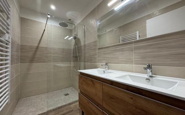 Maison à vendre    4 pièces •  Pézenas