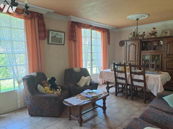 A VENDRE à ST JEAN DE BOISEAU - Maison 3 chambres avec garage sur terrain de 1.148m2