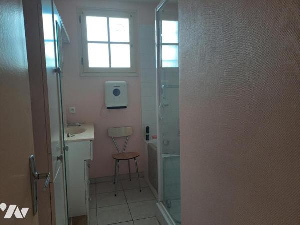 A VENDRE à ST JEAN DE BOISEAU - Maison 3 chambres avec garage sur terrain de 1.148m2