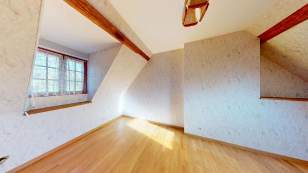 Maison  6 pièce(s) 131 m2