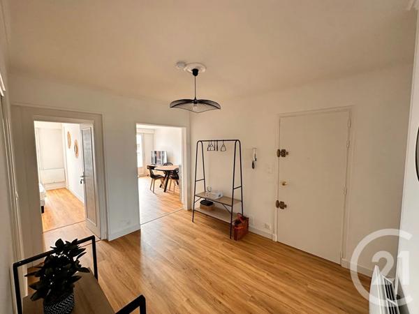 Appartement F4 à vendre  4 pièces - 88,77 m 2   LA ROCHE SUR YON  - 85