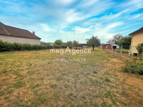 Terrain à BIARS-SUR-CERE, 46130 - 1073m²