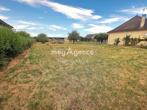 Terrain à BIARS-SUR-CERE, 46130 - 1073m²