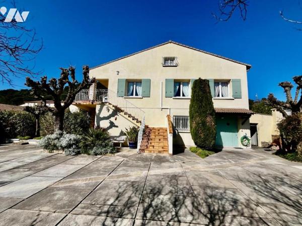 Villa composée de deux appartements BAGNOLS SUR CEZE