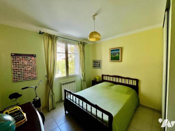 Villa composée de deux appartements BAGNOLS SUR CEZE