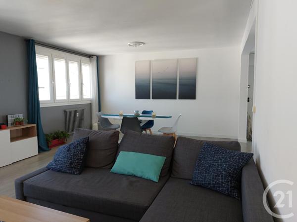 Appartement T3 à vendre  3 pièces - 76,47 m2 FOUGERES - 35