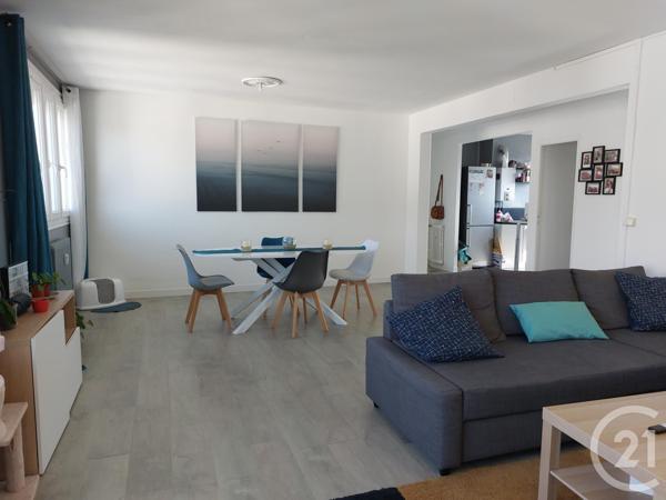 Appartement T3 à vendre  3 pièces - 76,47 m2 FOUGERES - 35
