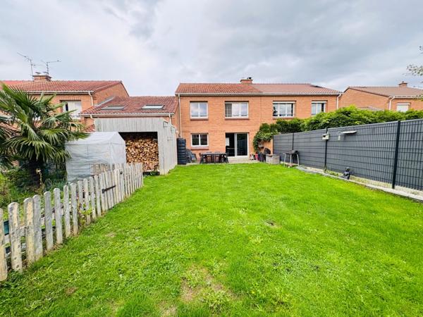Maison 4 chambres, un bureau et un garage