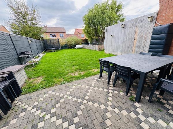 Maison 4 chambres, un bureau et un garage