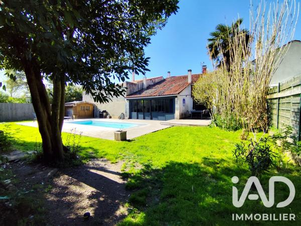 Maison à vendre 10 pièces 220 m² Aigrefeuille-d'Aunis