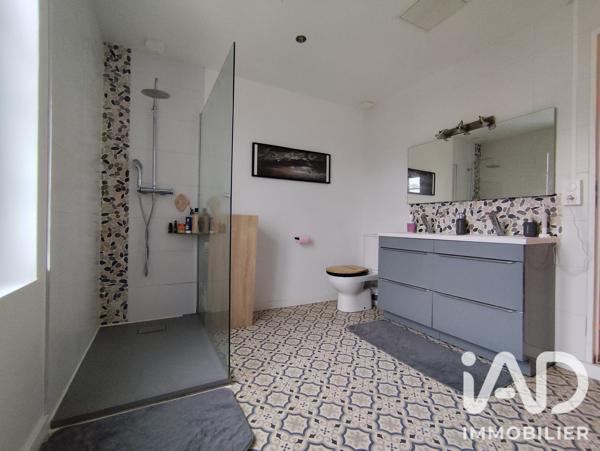 Maison à vendre 10 pièces 220 m² Aigrefeuille-d'Aunis