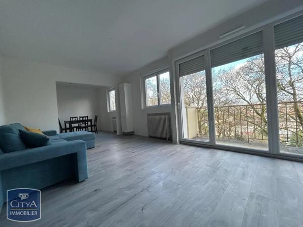 Appartement à louer 3 pièces 73.56m²