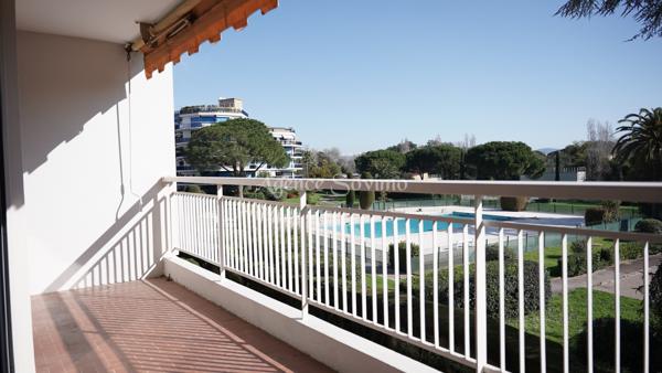 Location annuelle appartement 3 pièces vide Mandelieu-la-Napoule L'orée de L'Islette loué vide dans une réside