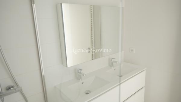 Location annuelle appartement 3 pièces vide Mandelieu-la-Napoule L'orée de L'Islette loué vide dans une réside