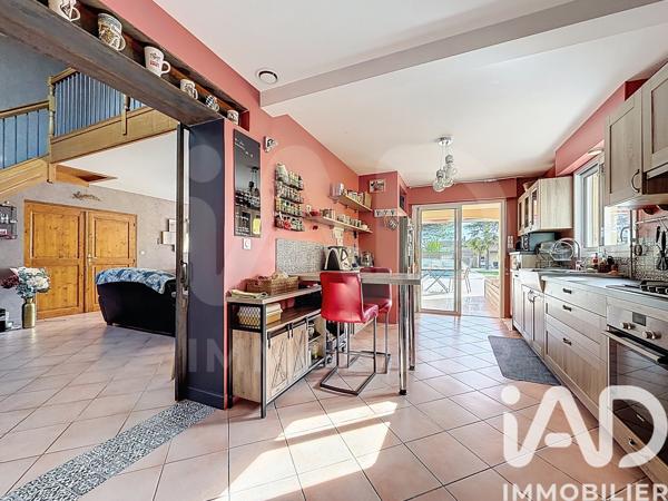 Maison à vendre 6 pièces 178 m² L'Houmeau