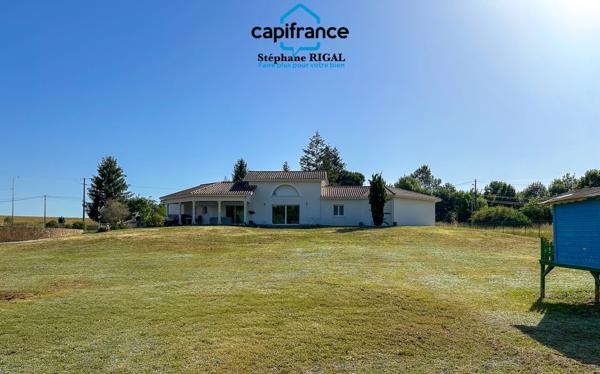 Maison à vendre 6 pièces maison de 180m2 habitables sur un terrain clos de 7315m2