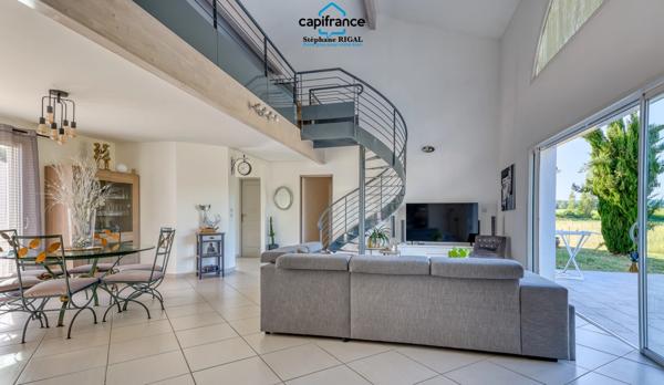 Maison à vendre 6 pièces maison de 180m2 habitables sur un terrain clos de 7315m2