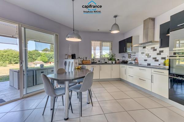 Maison à vendre 6 pièces maison de 180m2 habitables sur un terrain clos de 7315m2