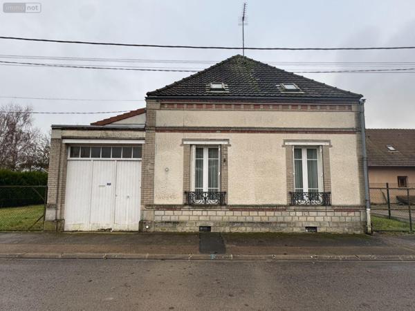 Maison à vendre à Mailly-le-Camp dans l'Aube (10230), ref : 15309/388