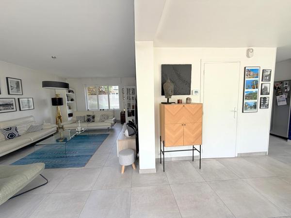 Maison à Tourcoing, 59200 - 6 pièces 180m²