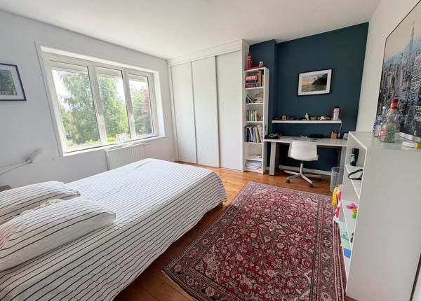Maison à Tourcoing, 59200 - 6 pièces 180m²
