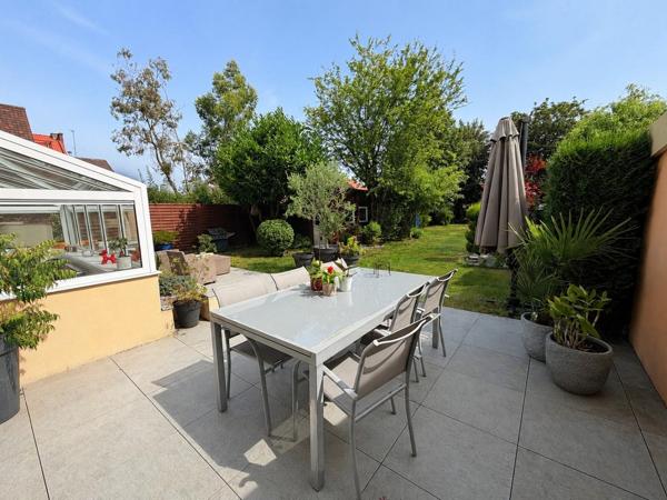 Maison à Tourcoing, 59200 - 6 pièces 180m²