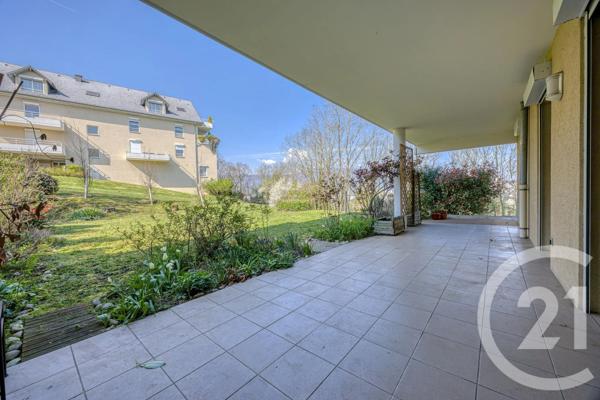 Appartement T3 à vendre  3 pièces - 71,12 m 2   CHAMBERY  - 73