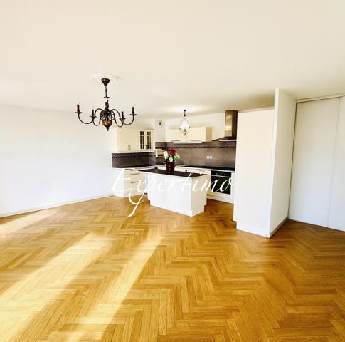 La Ciotat (13600) - DERNIER ÉTAGE ASCENSEUR -