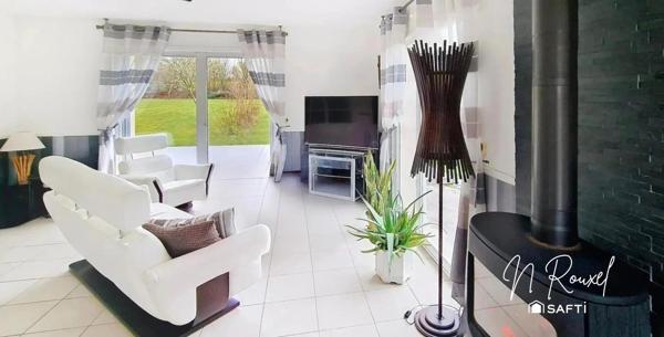 Maison 150 m2, 4 chambres, 1 bureau, double garage avec combles aménageables, terrain 2640m2