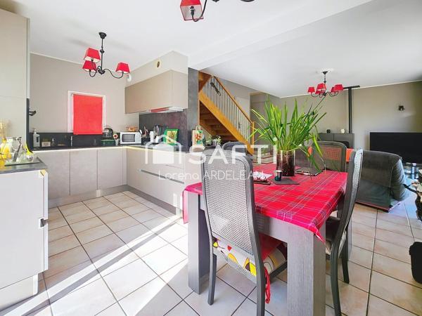 Maison t4 , renovee avec une vue ireprochable