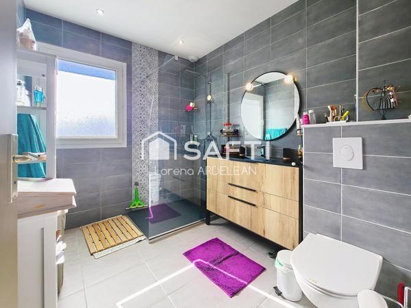 Maison t4 , renovee avec une vue ireprochable