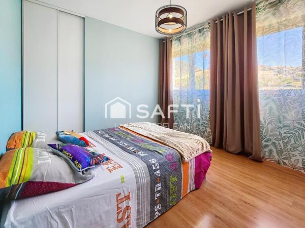 Maison t4 , renovee avec une vue ireprochable