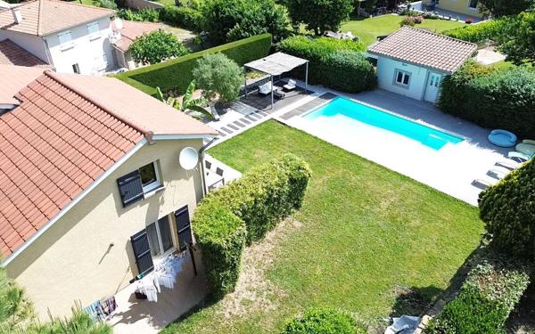Maison à vendre    6 pièces • 131 m2 Lozanne