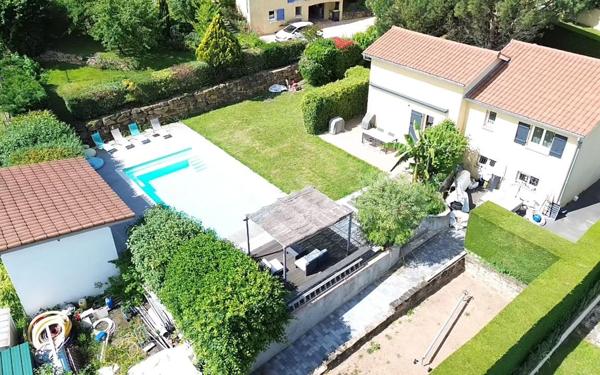 Maison à vendre    6 pièces • 131 m2 Lozanne