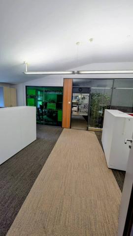 Locaux professionnels avec terrain situé à 67150 Nordhouse, dans le Grand Ried du prestigieux bassin d'Alsace.