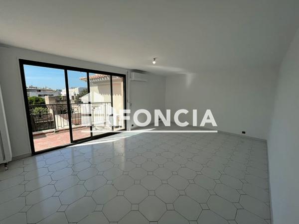 Location Appartement 3 pièces 68.8 m² - 20 RUE SAINT-CHARLES Avignon 84000