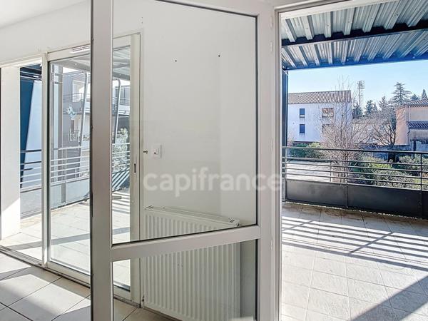 MONTELIMAR (26 200) - Appartement à vendre T4 récent 85 m² - Terrasse plein sud 19 m² - Garage fermé - DPE A