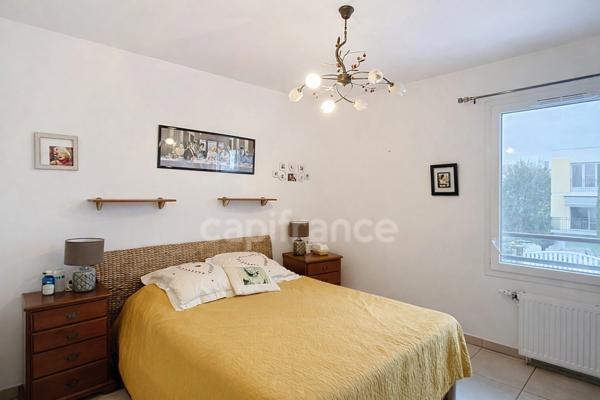 MONTELIMAR (26 200) - Appartement à vendre T4 récent 85 m² - Terrasse plein sud 19 m² - Garage fermé - DPE A