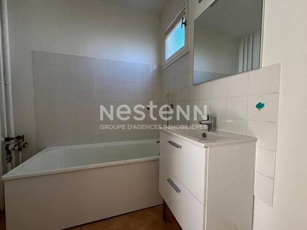 Appartement à vendre sur la commune de L'Isle-Adam, en plein centre-ville - Studio de 35 m²
