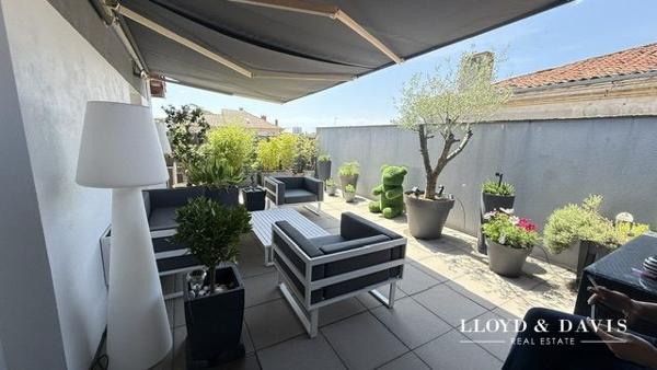 Appartement de standing , garage, et terrasse sans vis a vis.