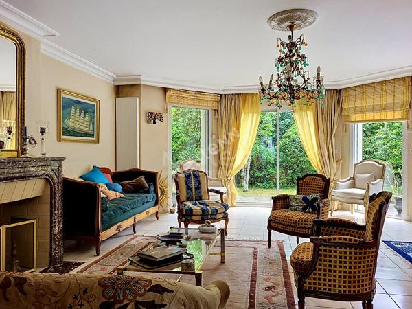 Orvault Petit Chantilly  : En vente ! Maison familiale 5 chambres, 220m² sur 600m² de parcelle construction 1996.