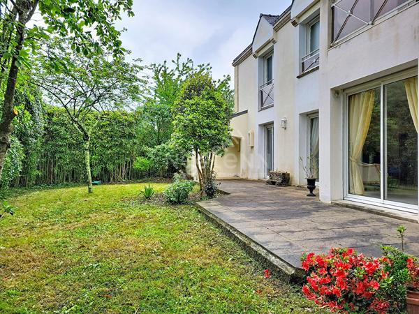Orvault Petit Chantilly  : En vente ! Maison familiale 5 chambres, 220m² sur 600m² de parcelle construction 1996.
