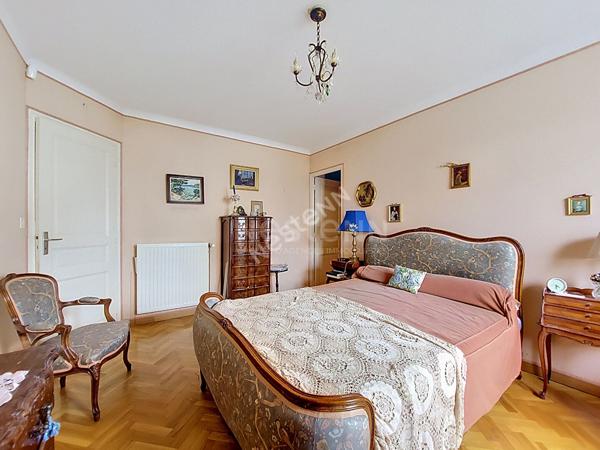 Orvault Petit Chantilly  : En vente ! Maison familiale 5 chambres, 220m² sur 600m² de parcelle construction 1996.