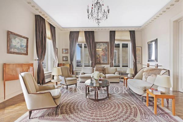 Appartement d'exception rue de Rivoli avec vues époustouflantes