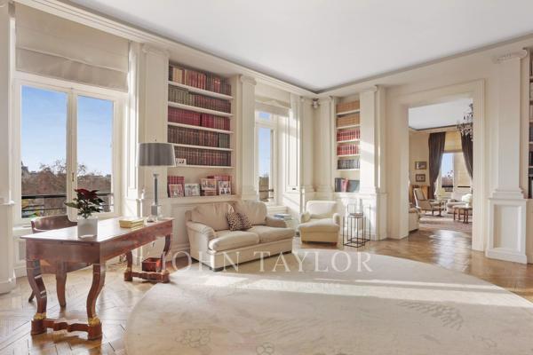 Appartement d'exception rue de Rivoli avec vues époustouflantes