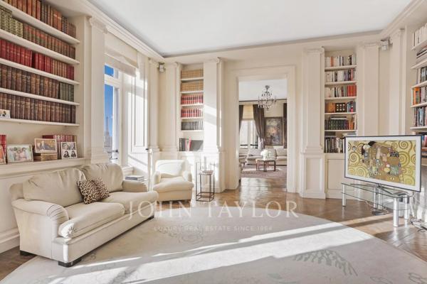 Appartement d'exception rue de Rivoli avec vues époustouflantes