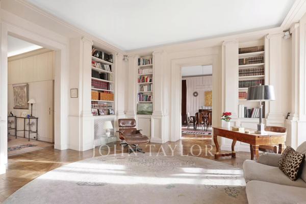 Appartement d'exception rue de Rivoli avec vues époustouflantes
