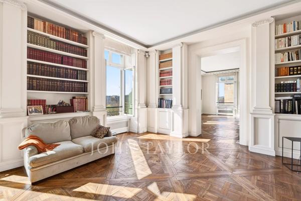 Appartement d'exception rue de Rivoli avec vues époustouflantes