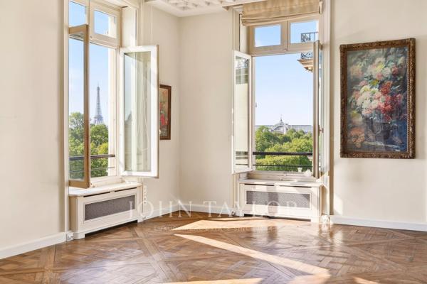 Appartement d'exception rue de Rivoli avec vues époustouflantes